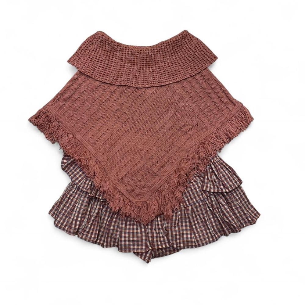 pink poncho - Picture 2 of 3